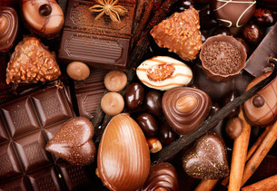 голова, живот, эмоция сахар жир шоколад
